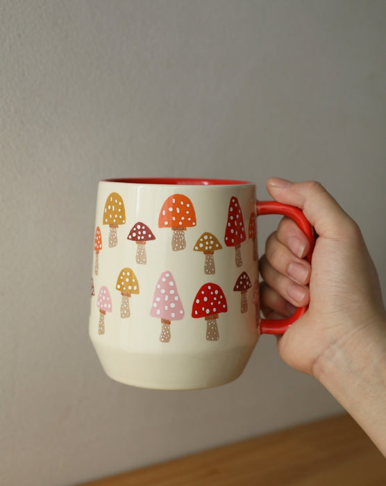 Large Capacity Ceramic Mushroom Mug